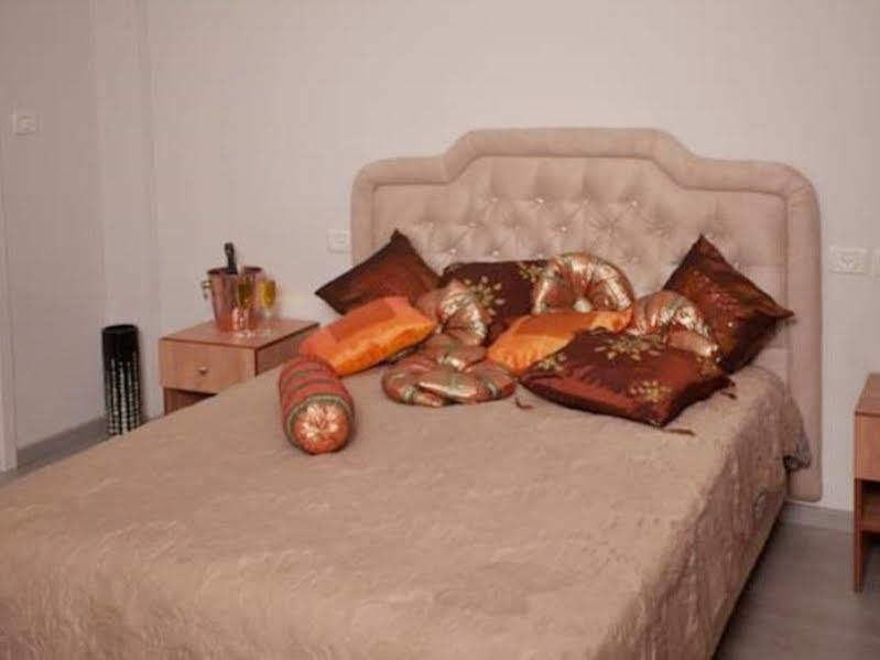 Elis Boutique Hotel Bat Yam Dış mekan fotoğraf